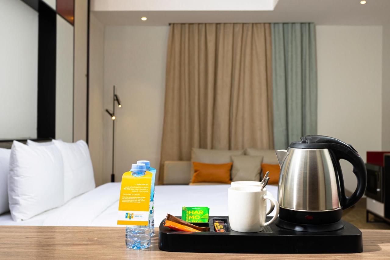 סקאקה Ewaa Express Hotel - Al Jouf מראה חיצוני תמונה